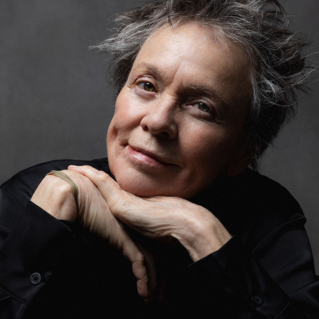 Laurie Anderson image