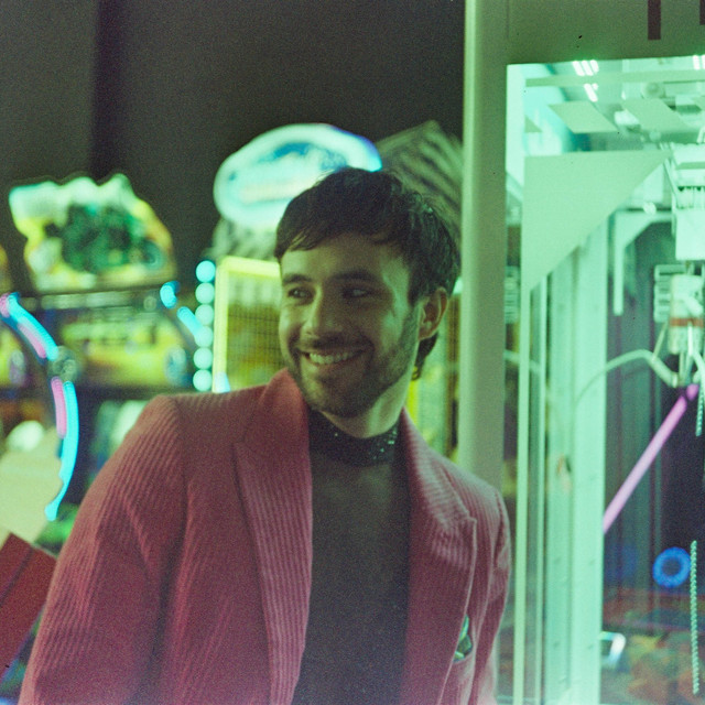 Adrian Bello | Spotify