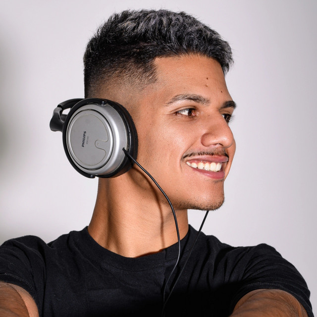 DJ DELARIO