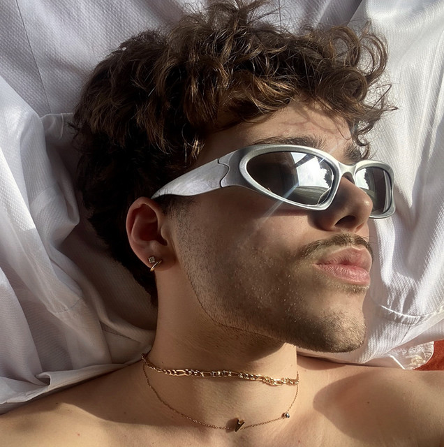 Tenhv: Songs list, genres, analysis and similar artists - Chosic