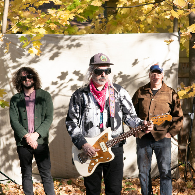 Dinosaur Jr. image