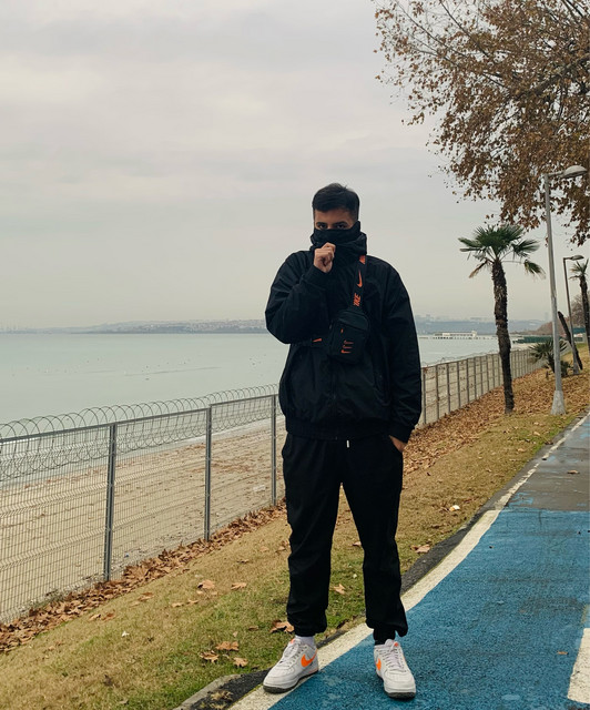 WoZZy | Spotify
