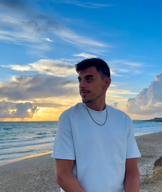 Leroy - Spotify Statistics & Monthly Listeners | Music Metrics Vault