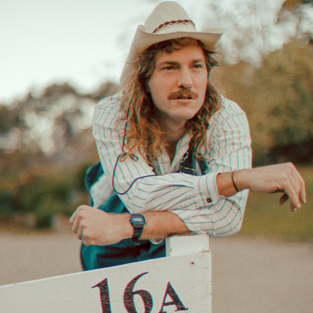 Welcome Stranger | Spotify