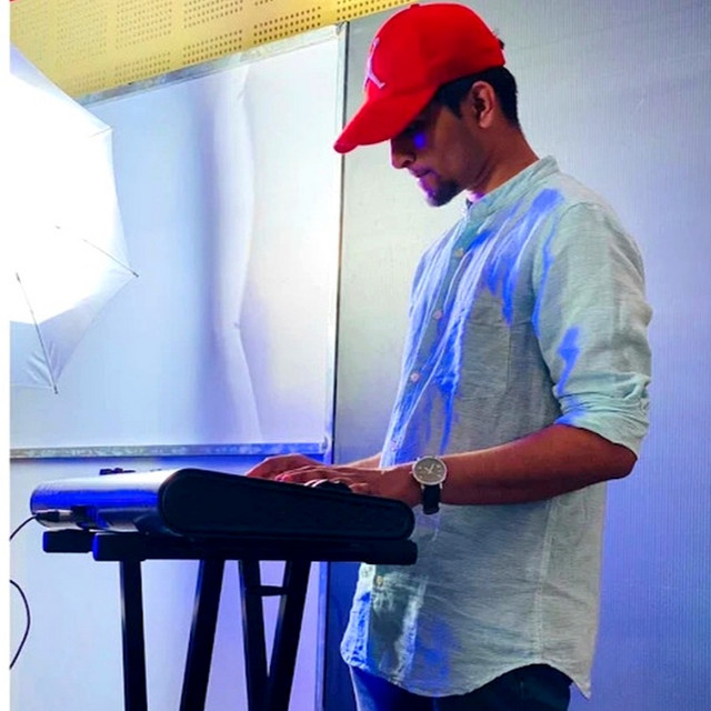 Ani On Keys