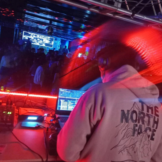 DJ SEBV