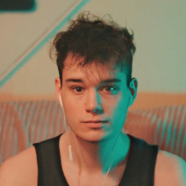 Holden | Spotify