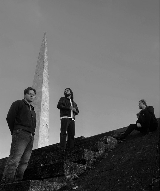 SOLØS image