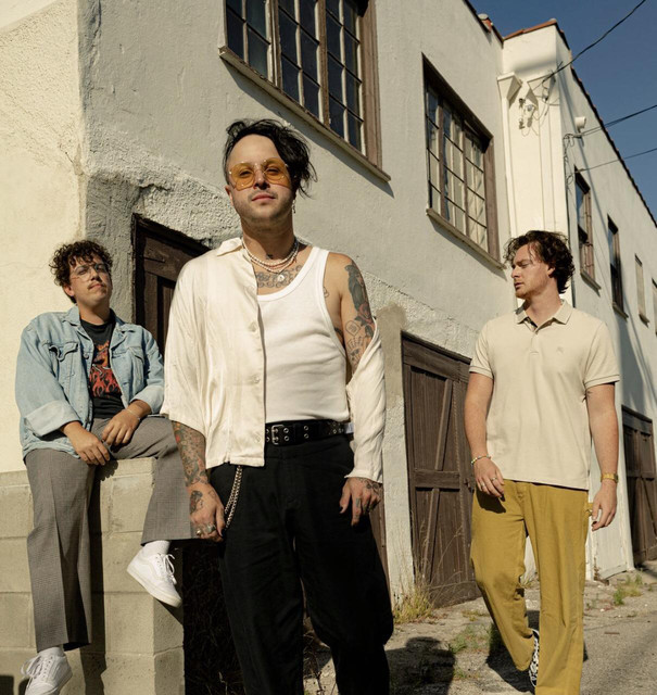 Lovelytheband Spotify