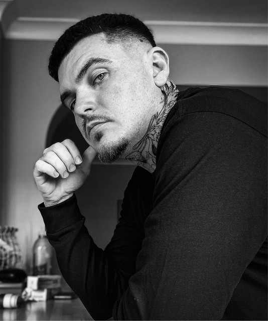 Krisis Artist | Spotify