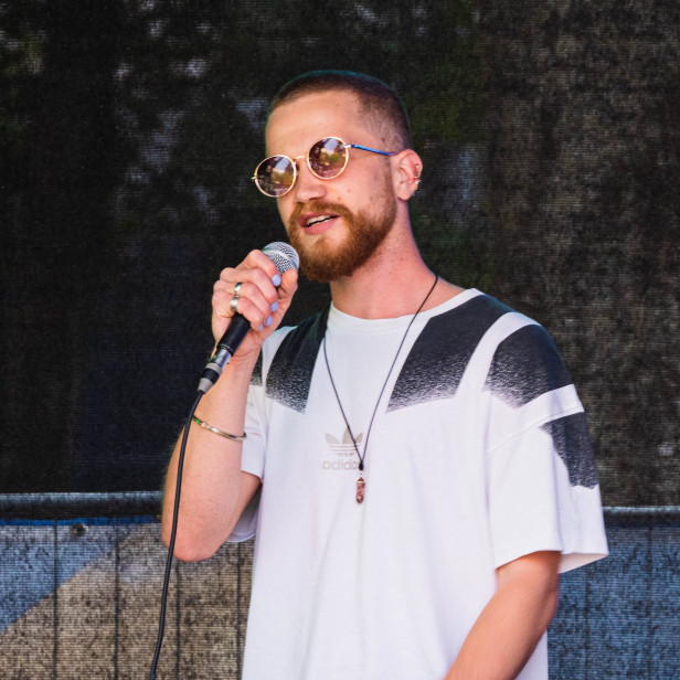 TOFF | Spotify