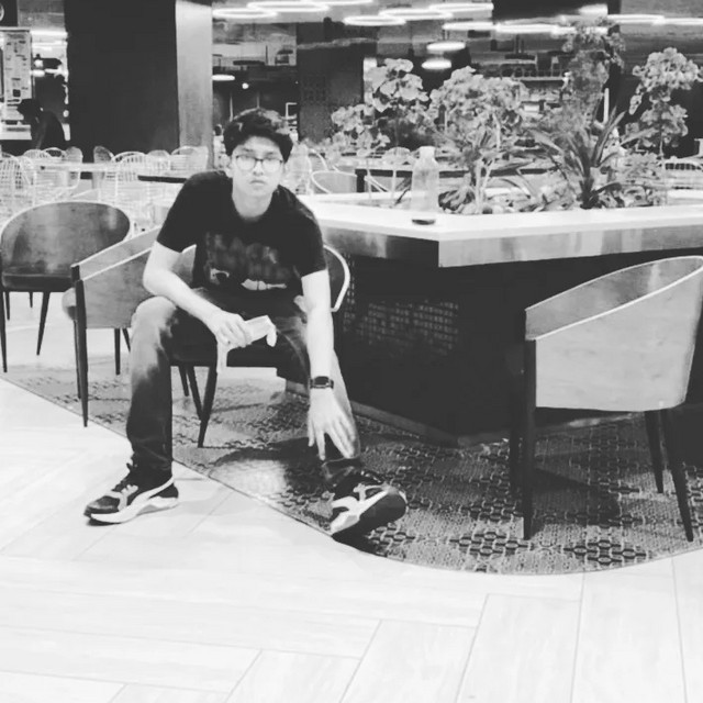 ShraV | Spotify