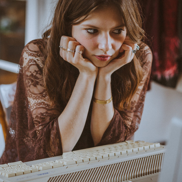 Alina Rolli | Spotify