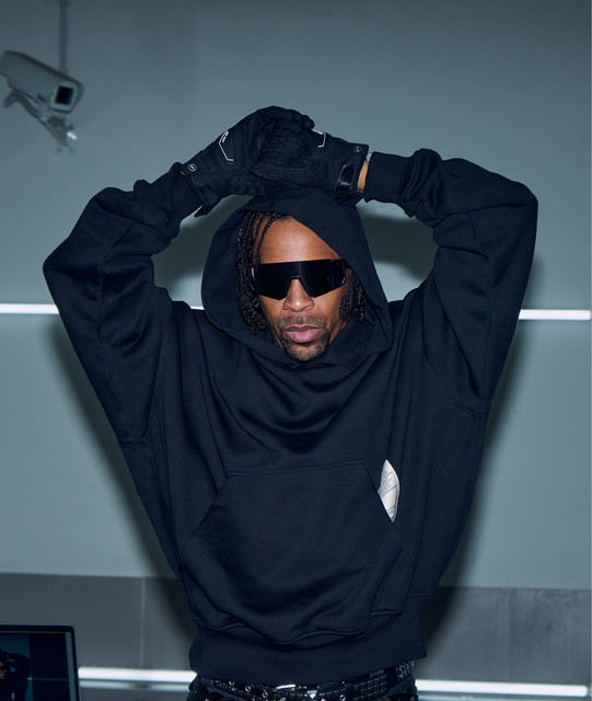 Azizi Gibson