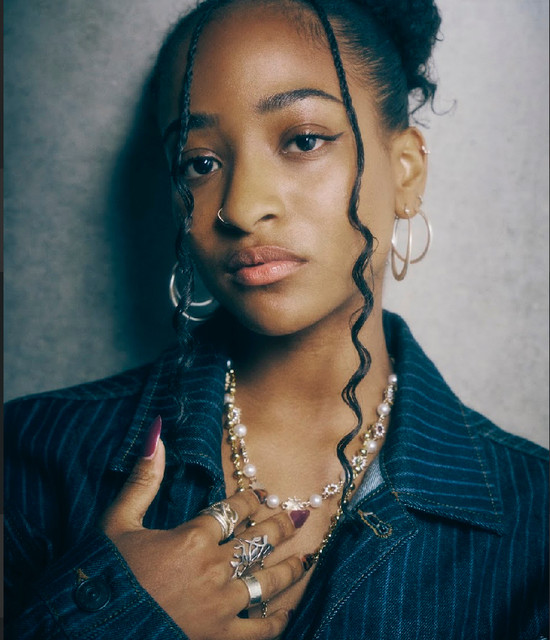 Lisa Lo Concert & Tour History | Concert Archives