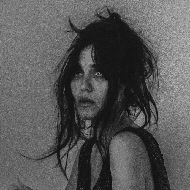 Jesse Jo Stark photo