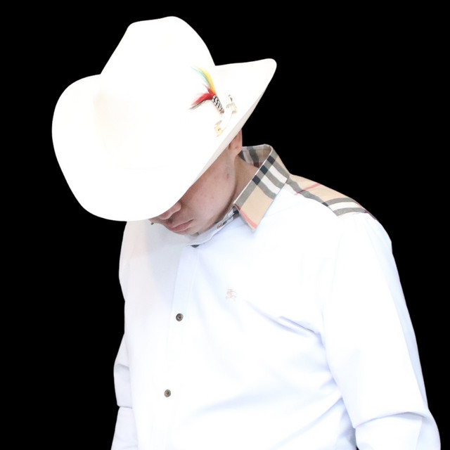 AXEL HERNANDEZ