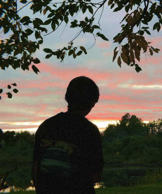 KMNX Image