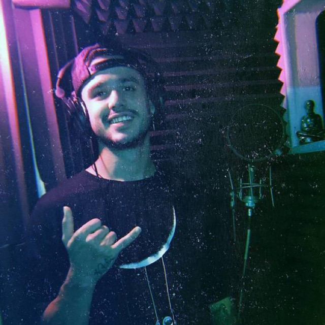 N A N | Spotify