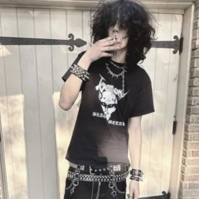 Snuff | Spotify