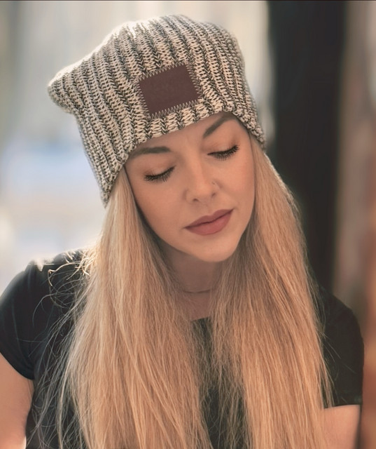 Elle Mears | Spotify