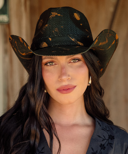 Zhamira Zambrano image