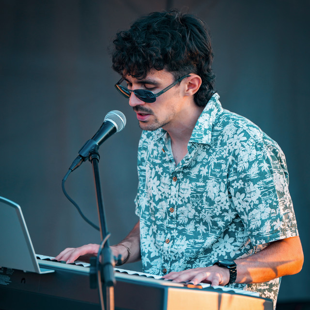 Offlyne artist photo