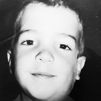 avatar img