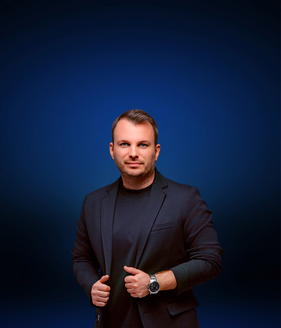 Vadim Adamov