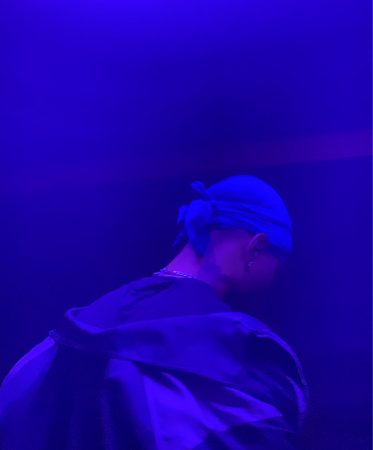 AM.