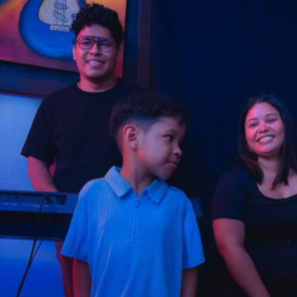 La Familia de Thiago