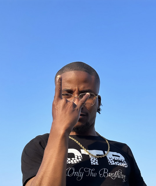 Chapi Brown | Spotify