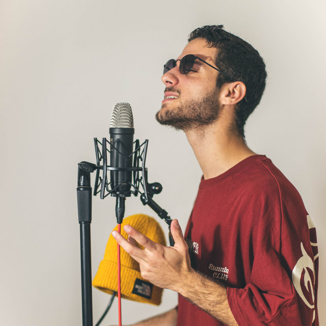 רועי שושני