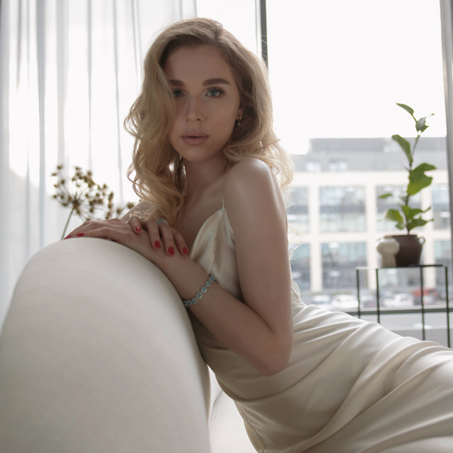 D-Anna | Spotify