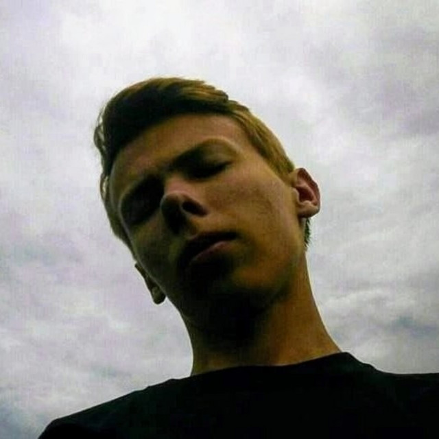 Андрей Петров™