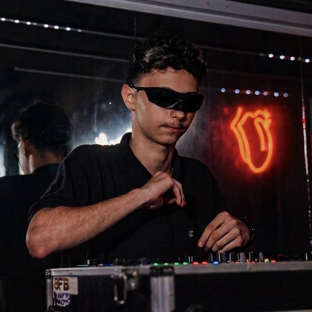 DJ SCHUTZ