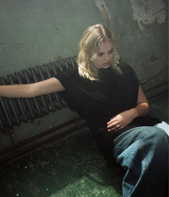 Saskia image