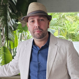 Marco P Almeida