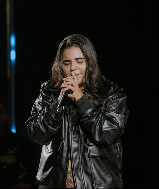 Yasmin Santos image