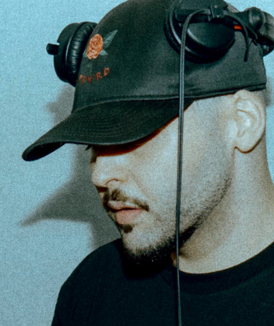 Leroy It | Spotify