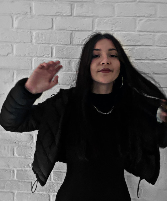 Schëri Luxio: Songs list, genres, analysis and similar artists - Chosic