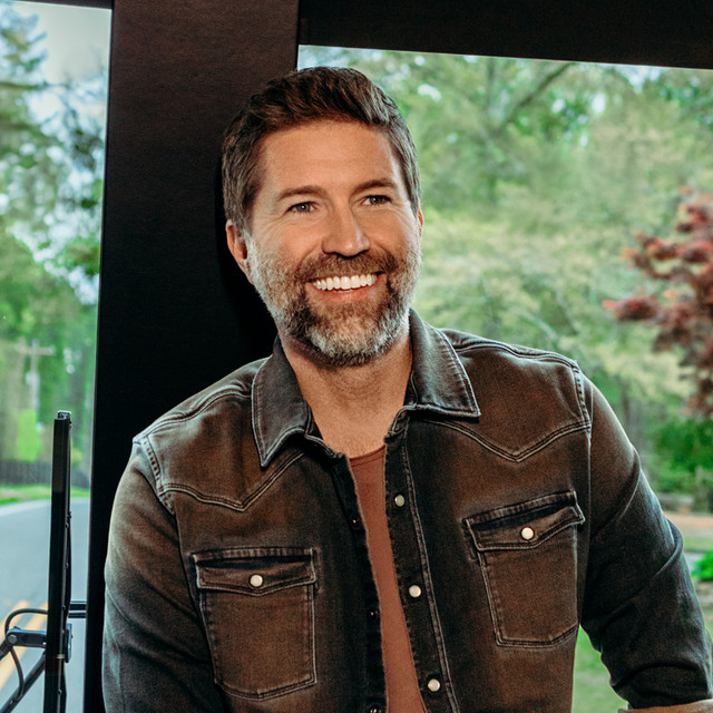 Josh Turner image