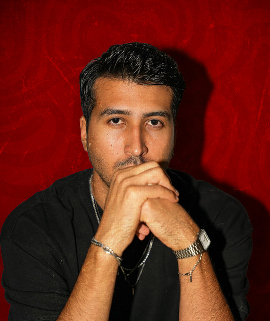 Onur Sara