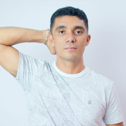 Marcos Hollanda