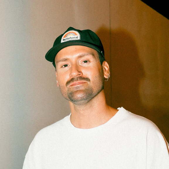 Eric Velyce — DJ and producer playing in Ibiza