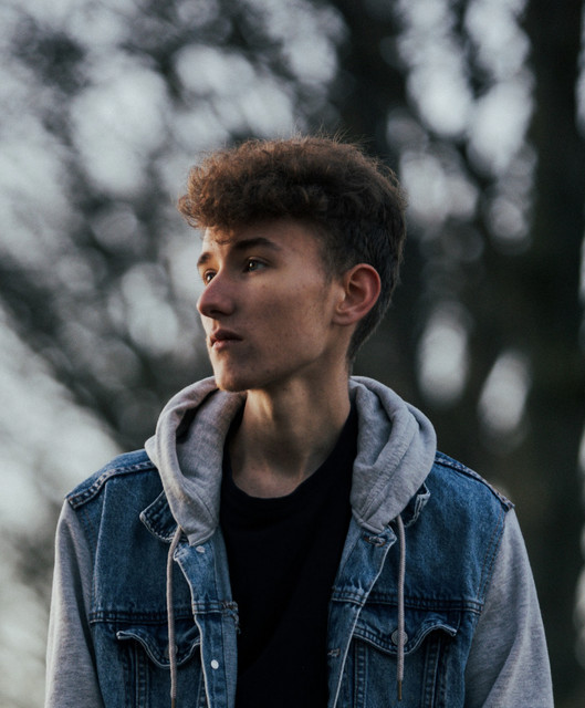 Lew Elliott | Spotify