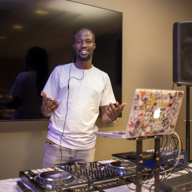 DJ King Leo