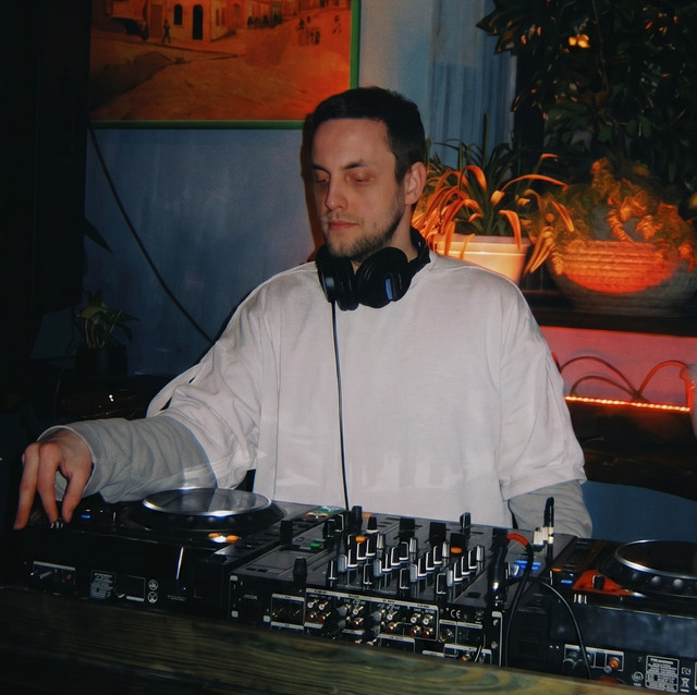 dj dotálovo