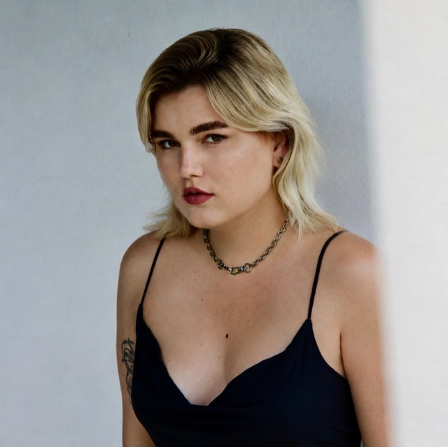Arebica Luna