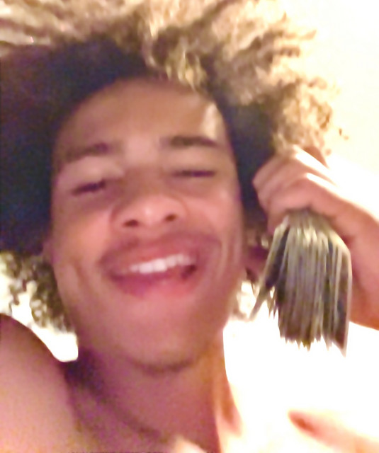 AdoreeNeek